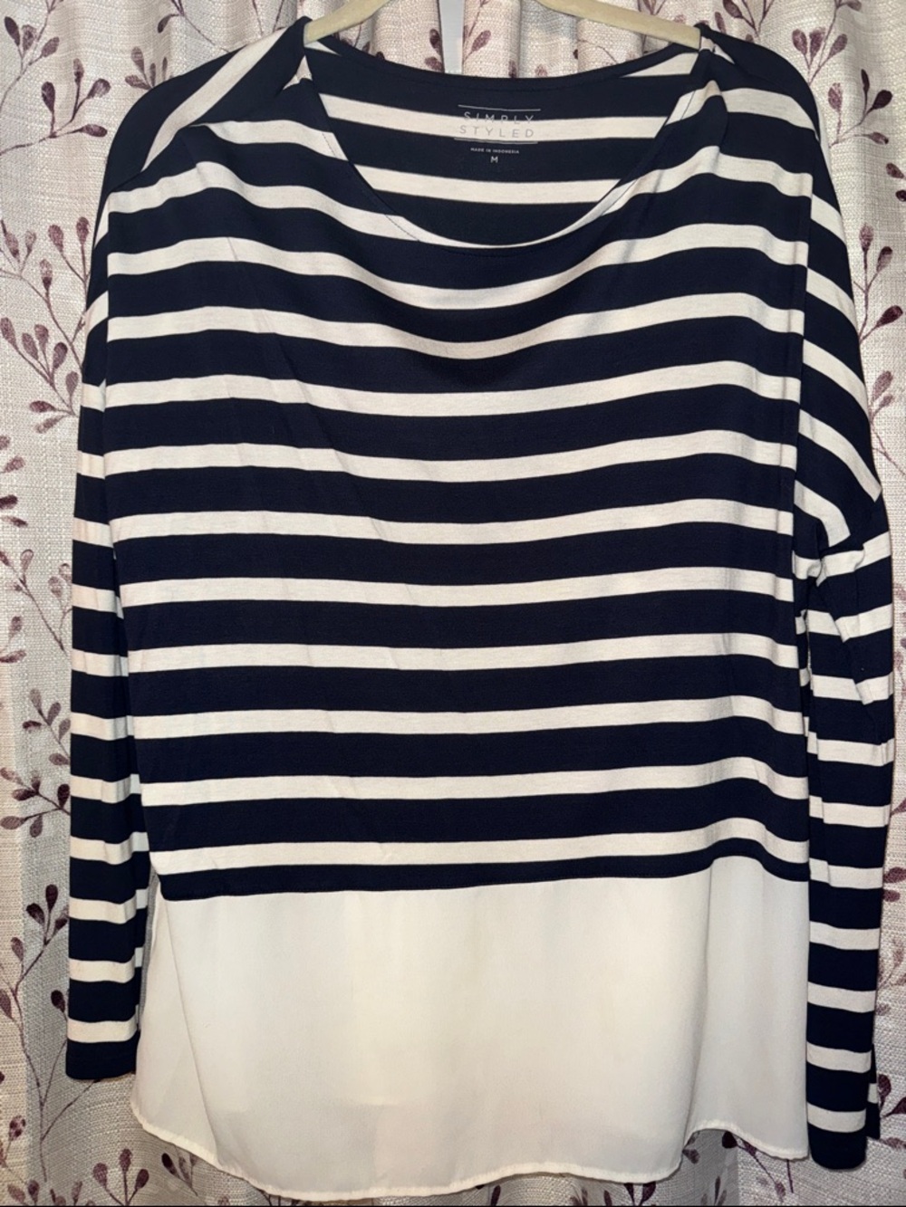 Simply Styled Navy and White Striped Long Sleeve Top with Solid Hem
